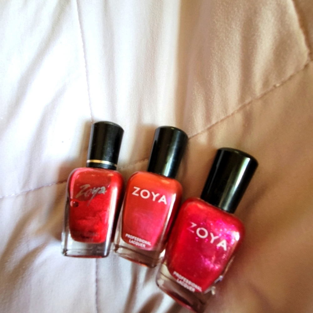 Zora nail polish